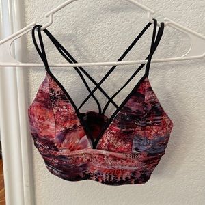 Lululemon sports bra